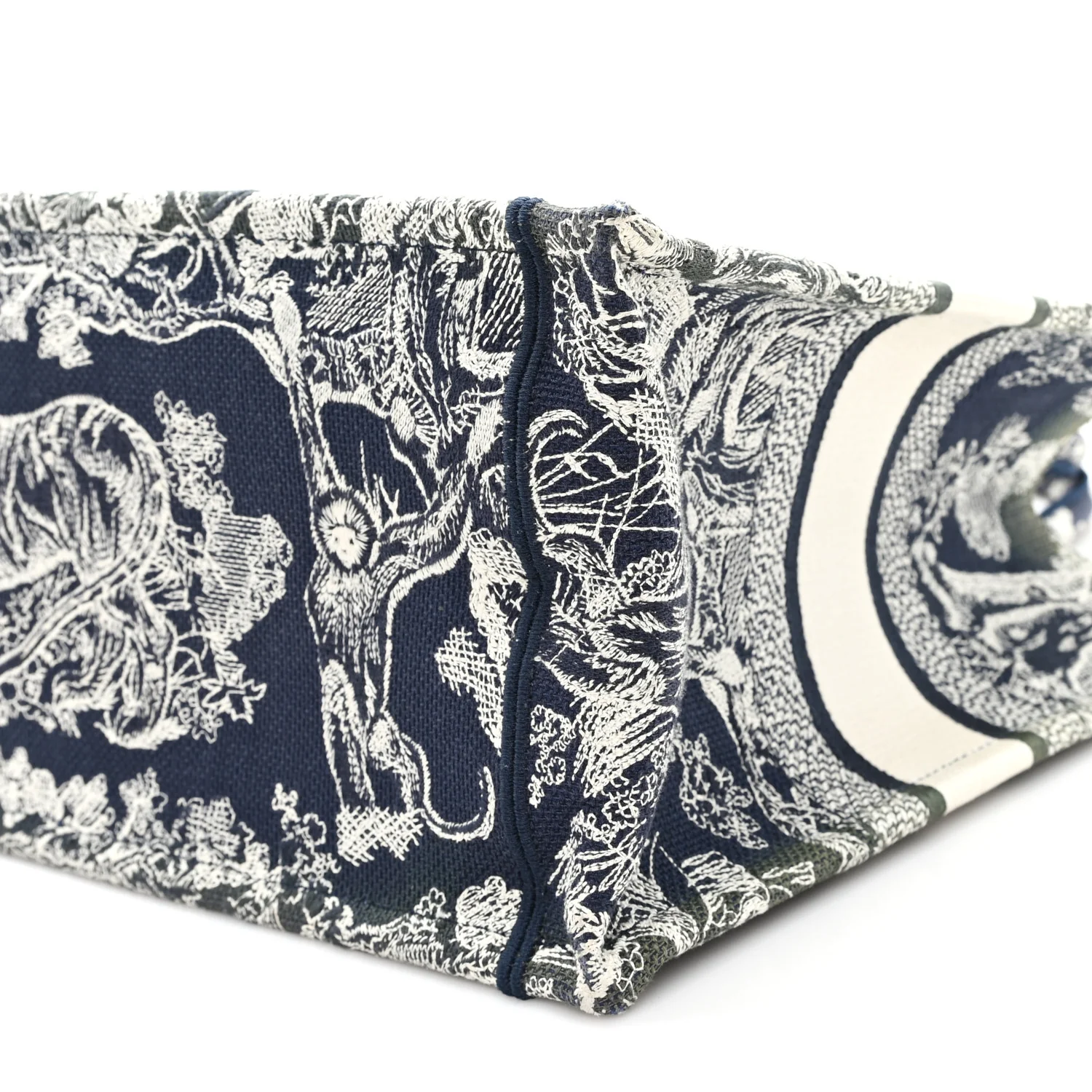 Canvas Embroidered Medium Dioriviera Toile De Jouy Book Tote Blue - Image 10