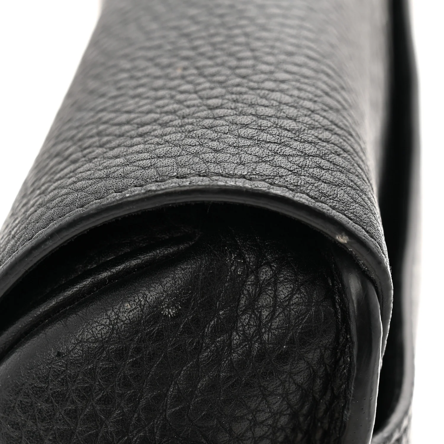 Grained Calfskin Medium Bobby Flap Black - Image 10