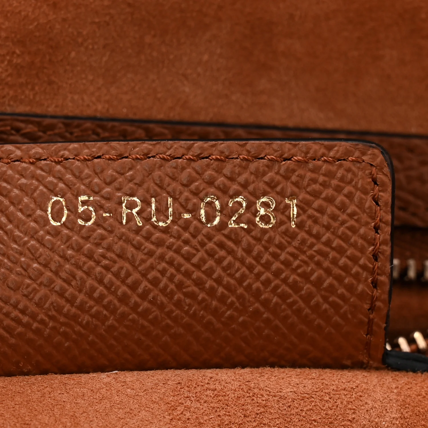 Grained Calfskin Saddle Bag Camello - Image 7