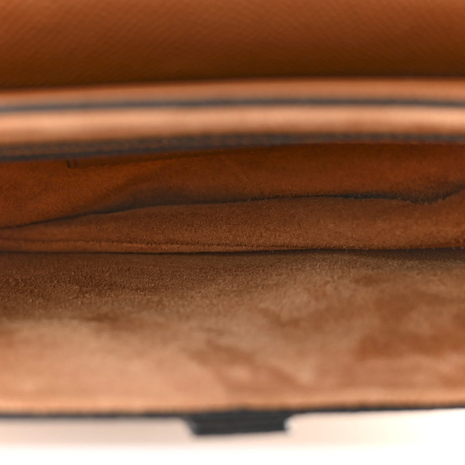 Grained Calfskin Saddle Bag Golden Saddle - Image 5