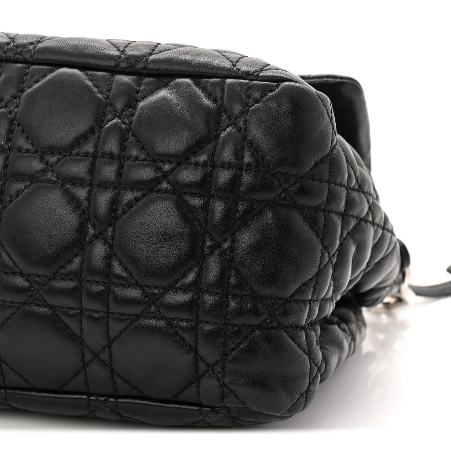 Lambskin Cannage New Lock Flap Black - Image 10