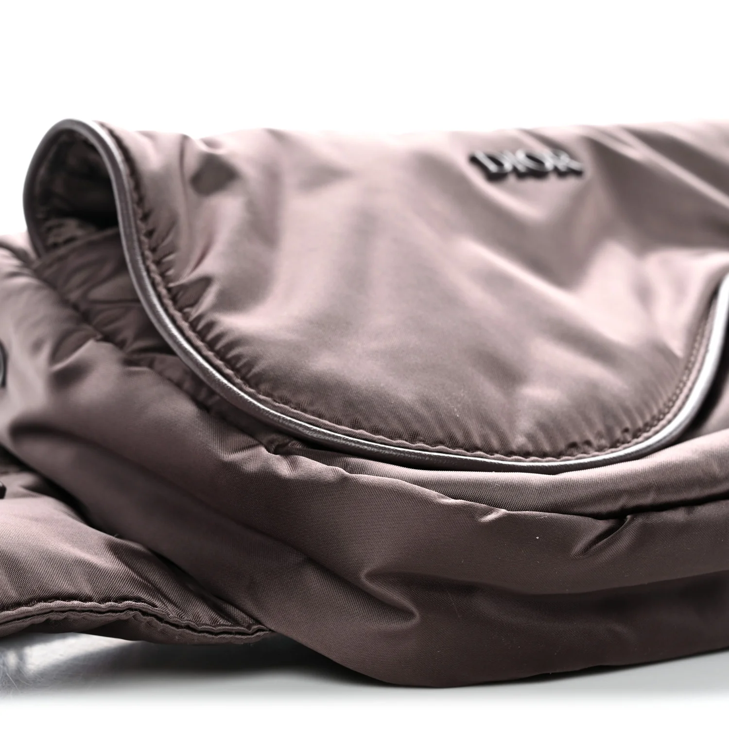 Nylon Saddle Belt Bag Bordeaux - Image 9