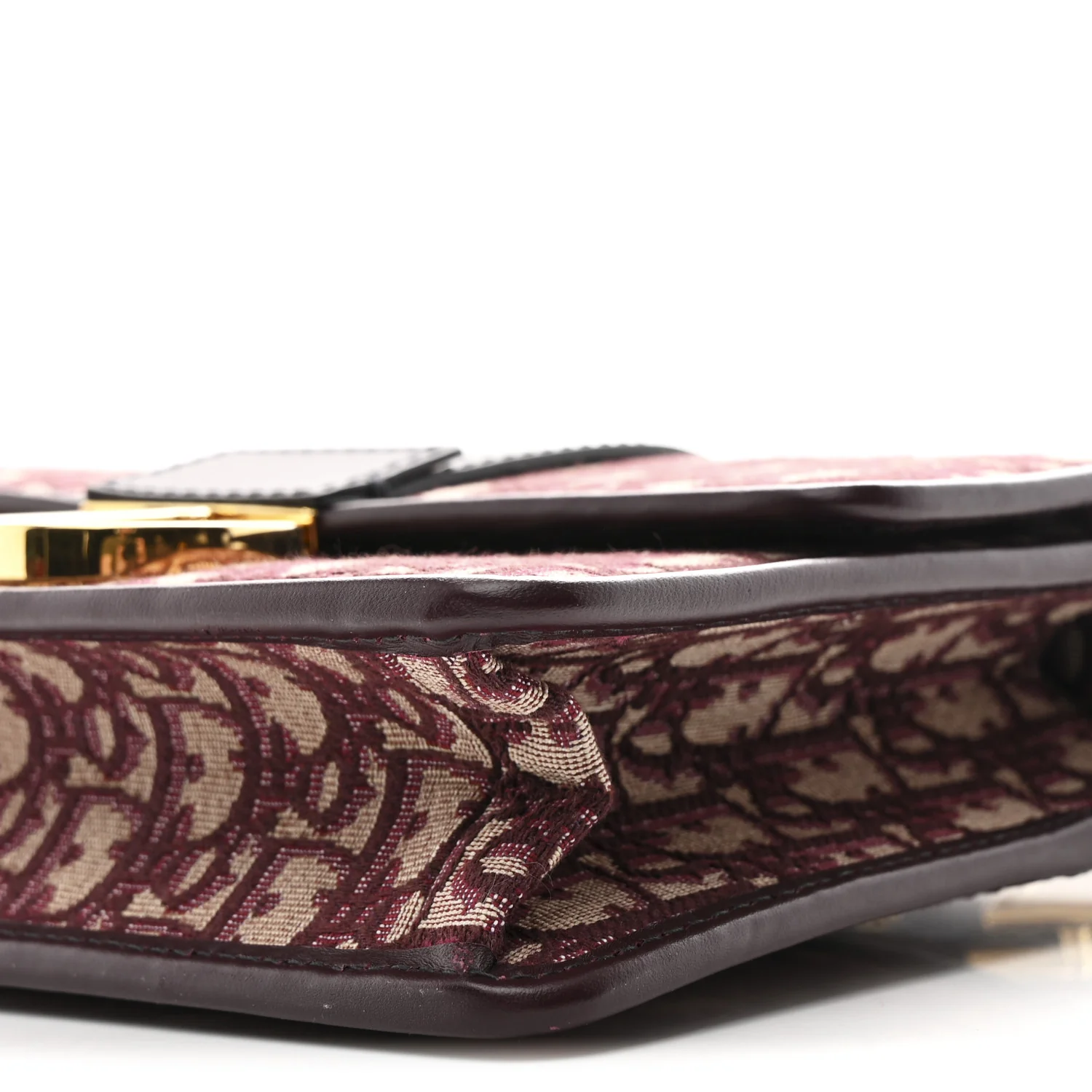 Oblique 30 Montaigne Flap Bag Burgundy - Image 10