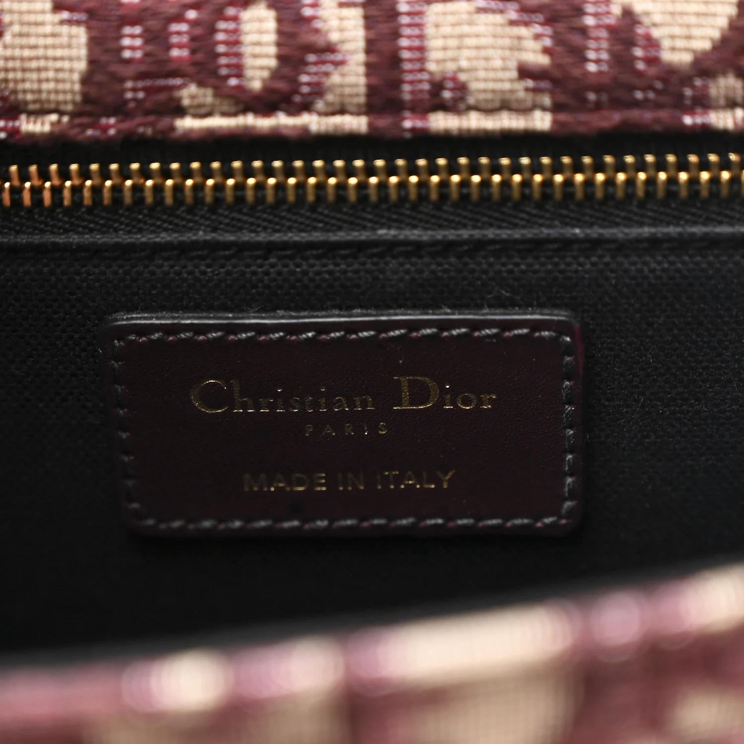Oblique 30 Montaigne Flap Bag Burgundy - Image 6