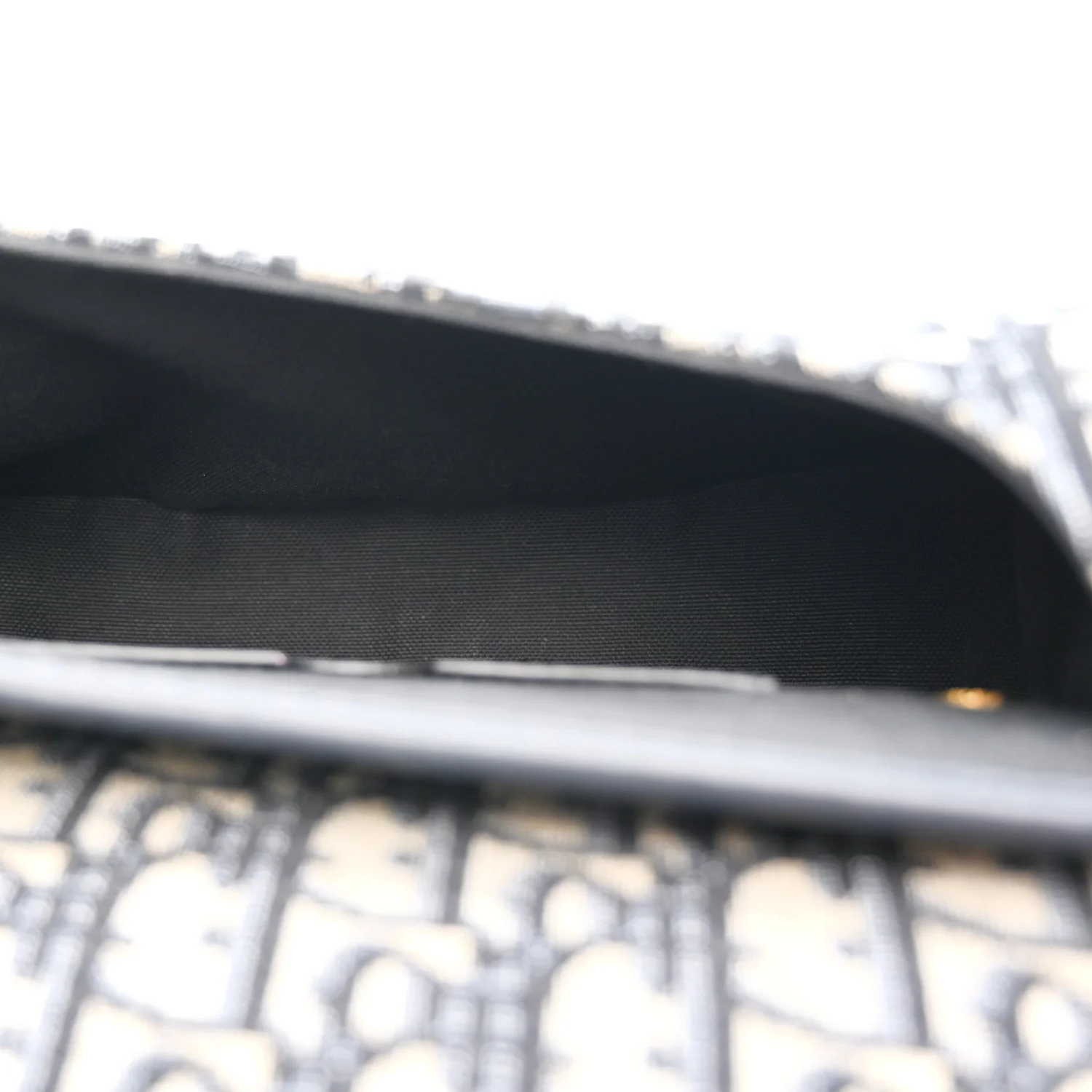 Oblique Medium Bobby Flap Blue - Image 5