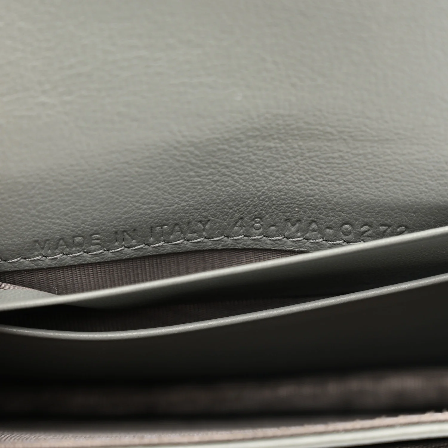 Oblique Saddle Bloom Card Holder Gray - Image 7