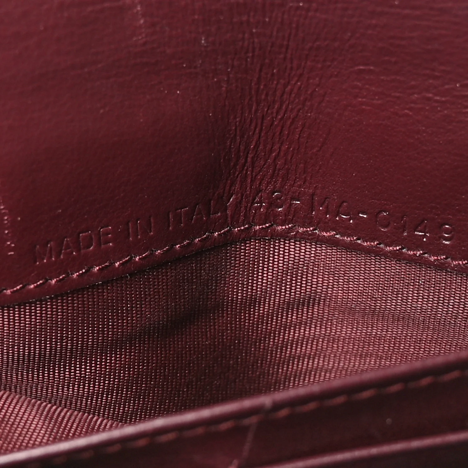 Oblique Saddle Chain Long Wallet Bordeaux - Image 5