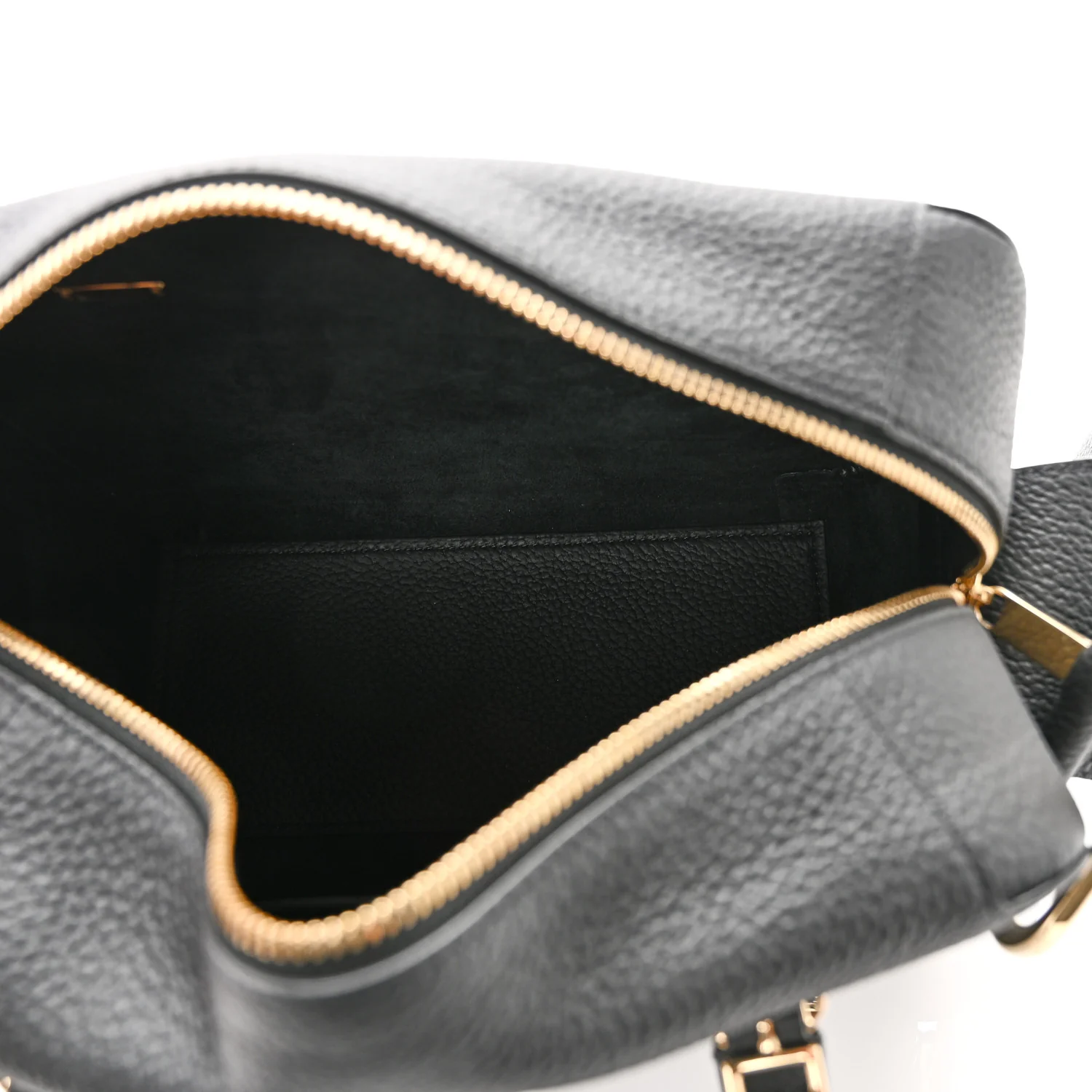 Taurillon Soft Cool Box MM Satchel Black - Image 5