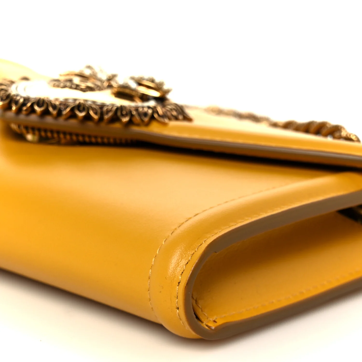 Smooth Calfskin Devotion Envelope Phone Bag Senape - Image 10