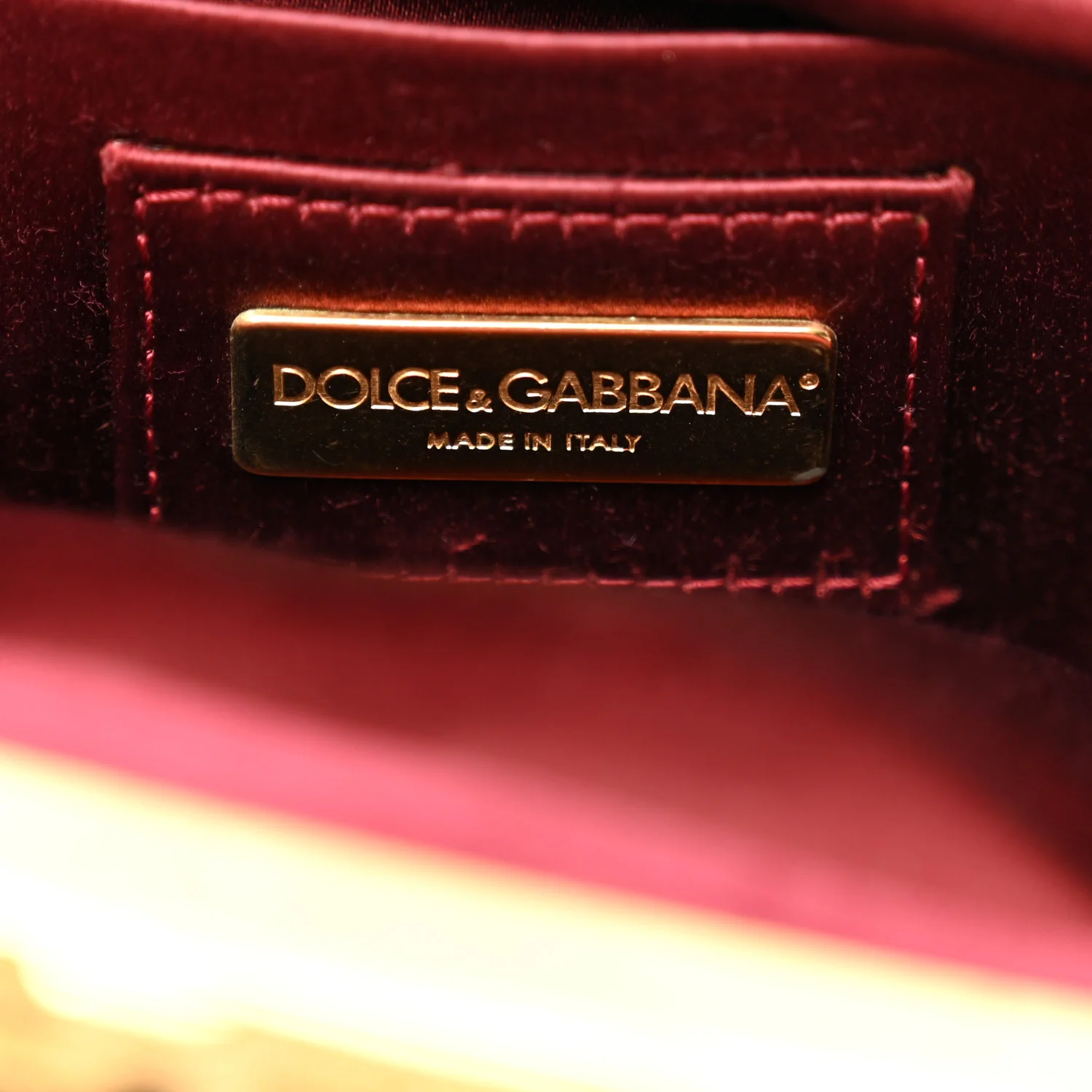 Velvet Chain Clutch Burgundy - Image 6