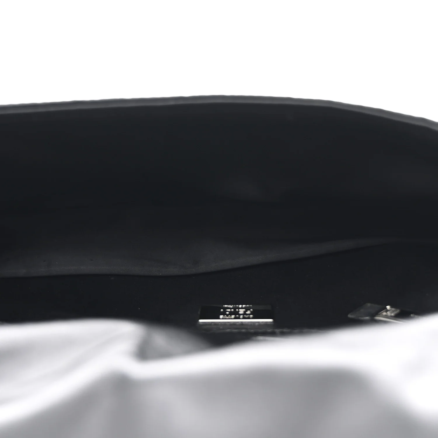 Econyl Cuoio Romano Multipocket Baguette Black - Image 5