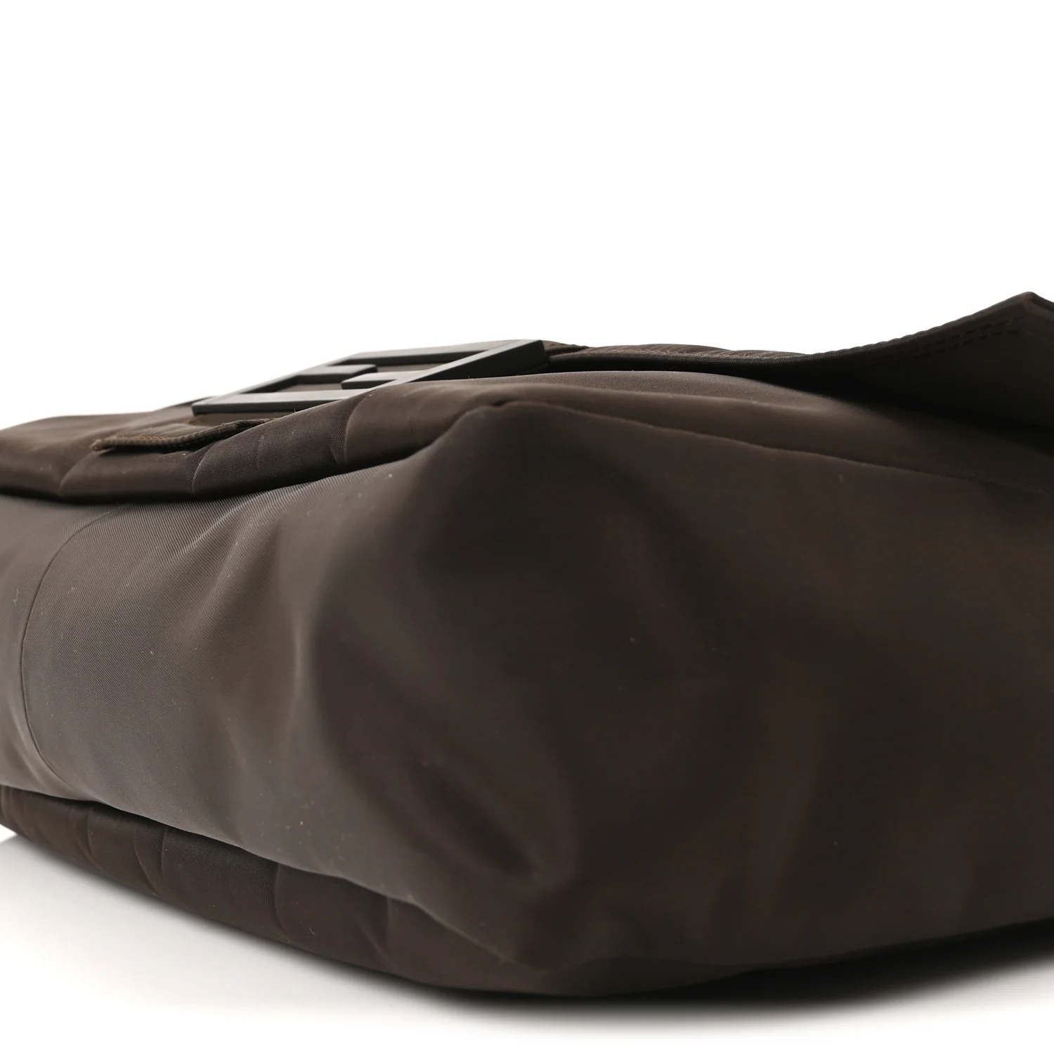 Econyl Nylon Cuoio Romano Monochrome Large Baguette Messenger Bag Ebano - Image 10