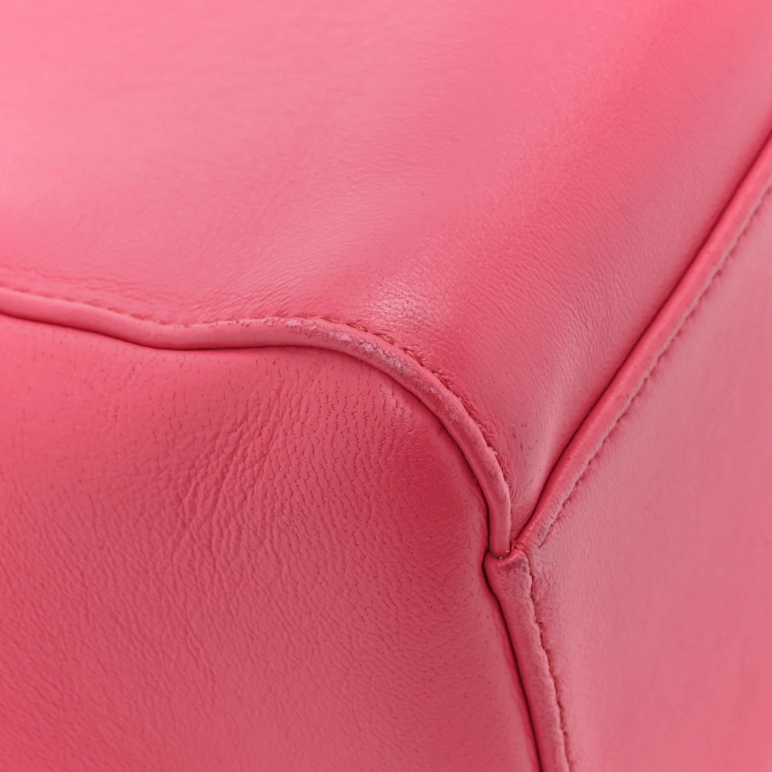 Nappa Stacked Bar Mini Peekaboo Iconic Satchel Lampone - Image 12