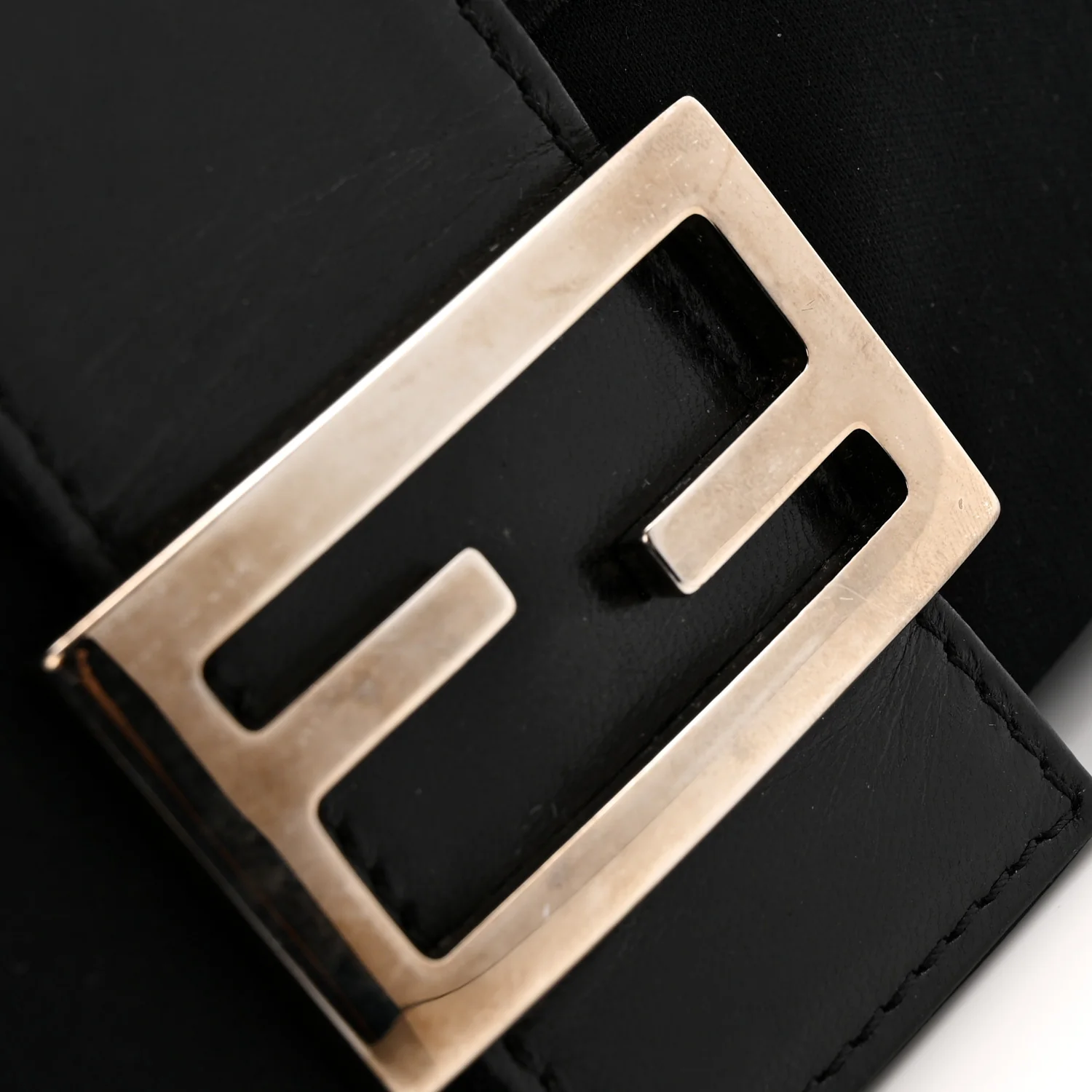 Neoprene Baguette Black - Image 12