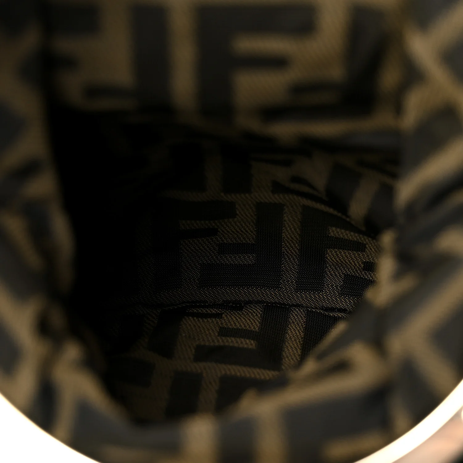 Nylon Moncler Spy Verde - Image 6