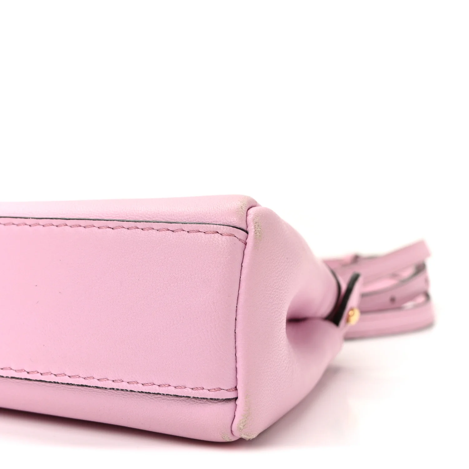 Shiny Nappa Micro Peekaboo Iconic Satchel Lavanda - Image 10