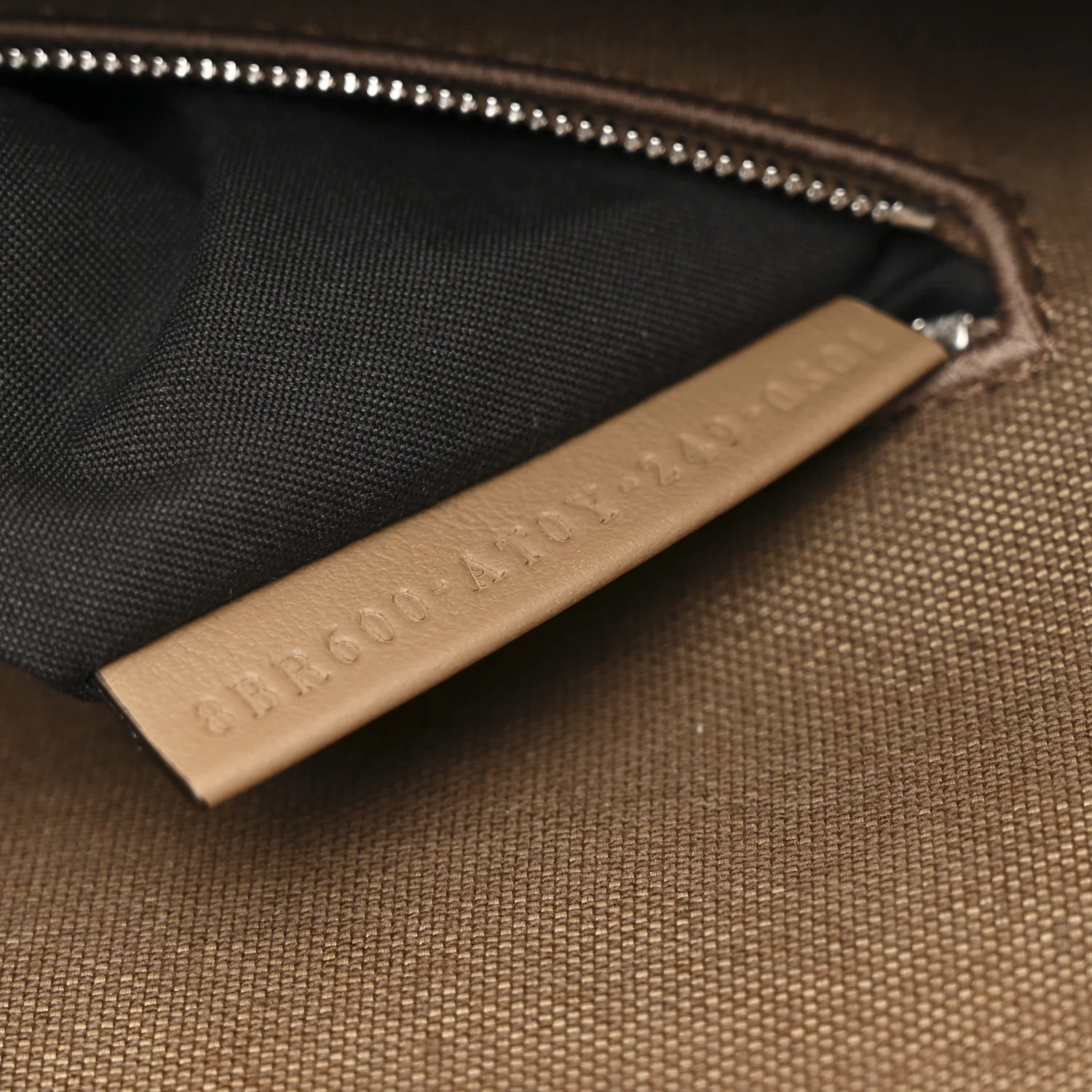 Velvet Jacquard Crystal FF Baguette Cappuccino - Image 8