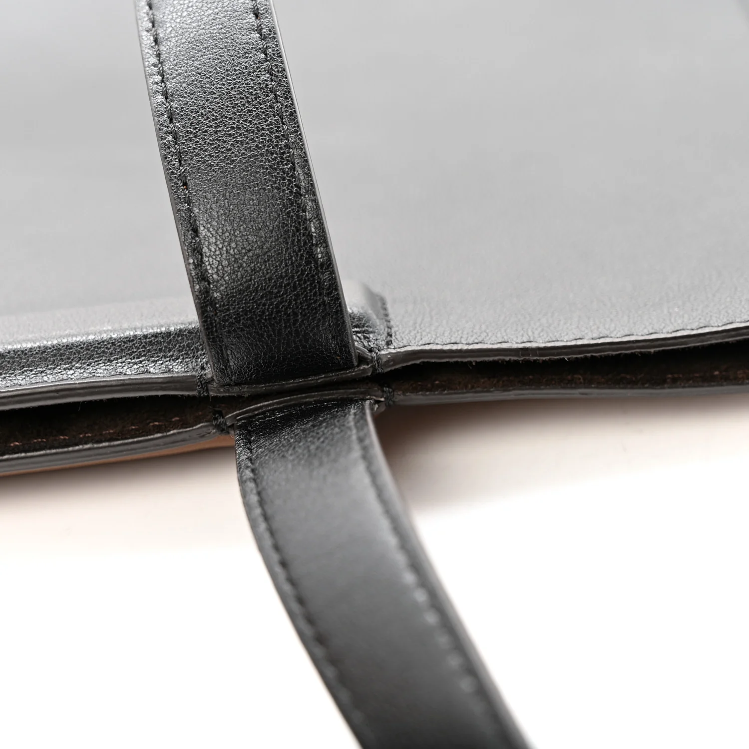 Vitello Bellagio Medium Fendi Flip Cognac Black - Image 10