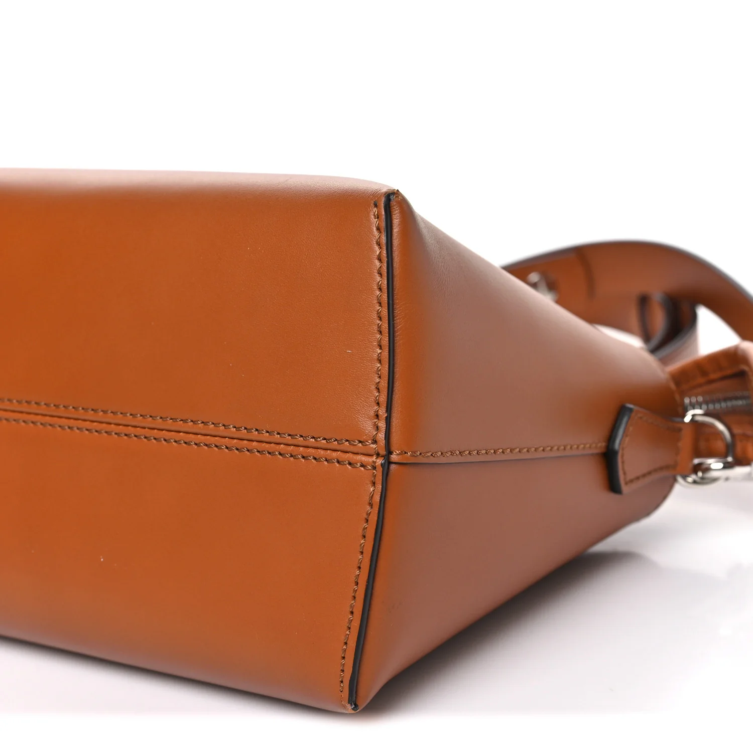 Vitello King Logo Embossed Medium By The Way Boston Bag Cuoio - Image 10