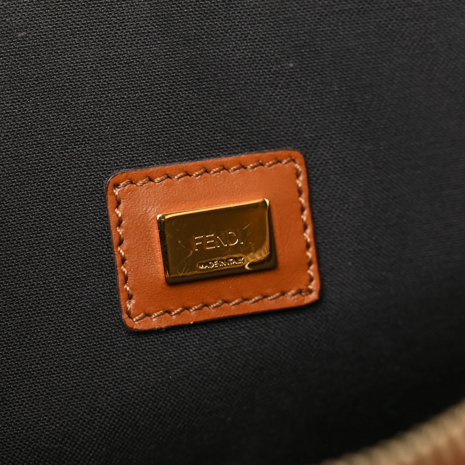Vitello King Logo Embossed Medium Flat Pouch Cuoio - Image 6