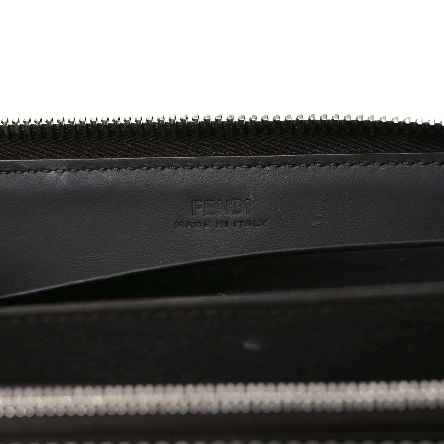 Vitello King Tamponato Logo Embossed Zip Around Wallet Cuoio - Image 6