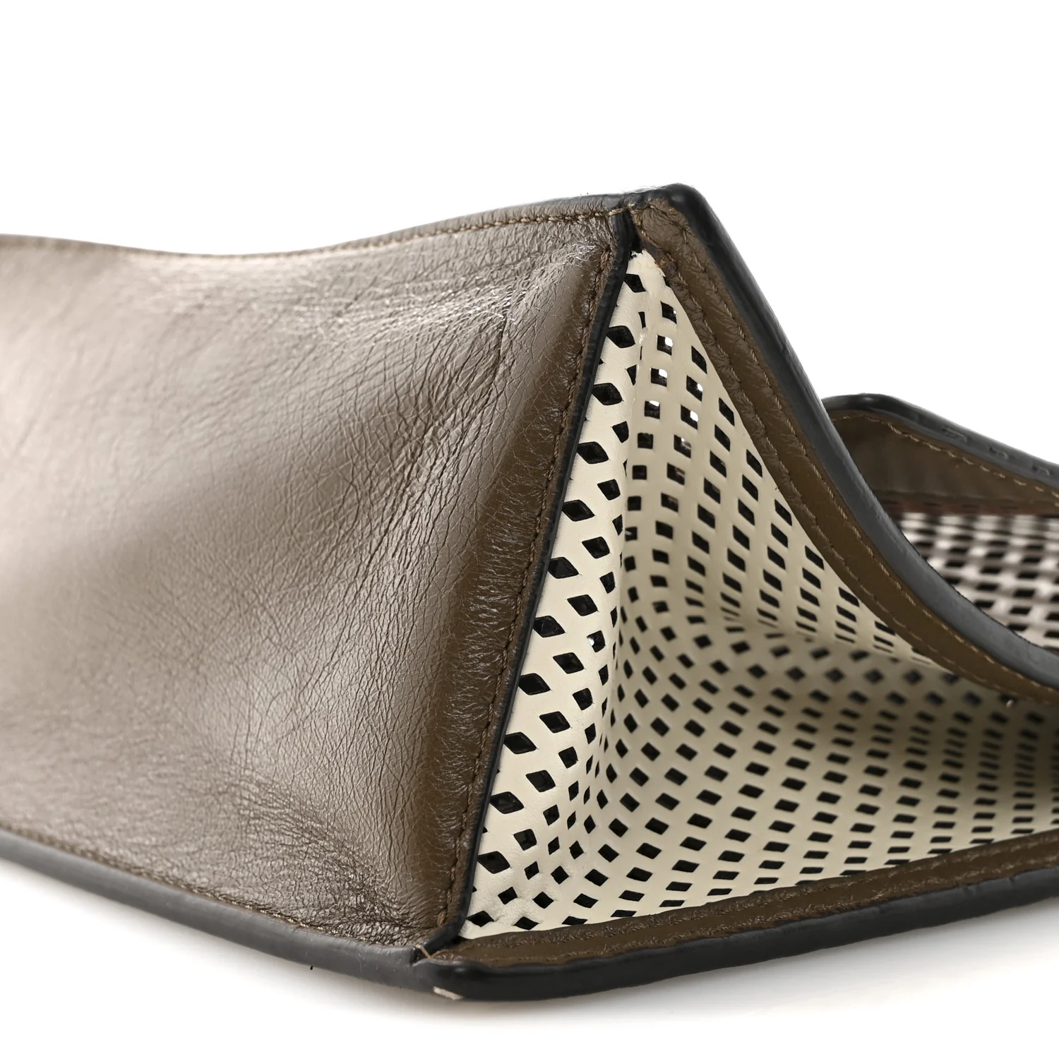 Vitello Liberty Glossy Lambskin F is Fendi Perforated Kan U Shoulder Bag White Ice Rust Maya - Image 10