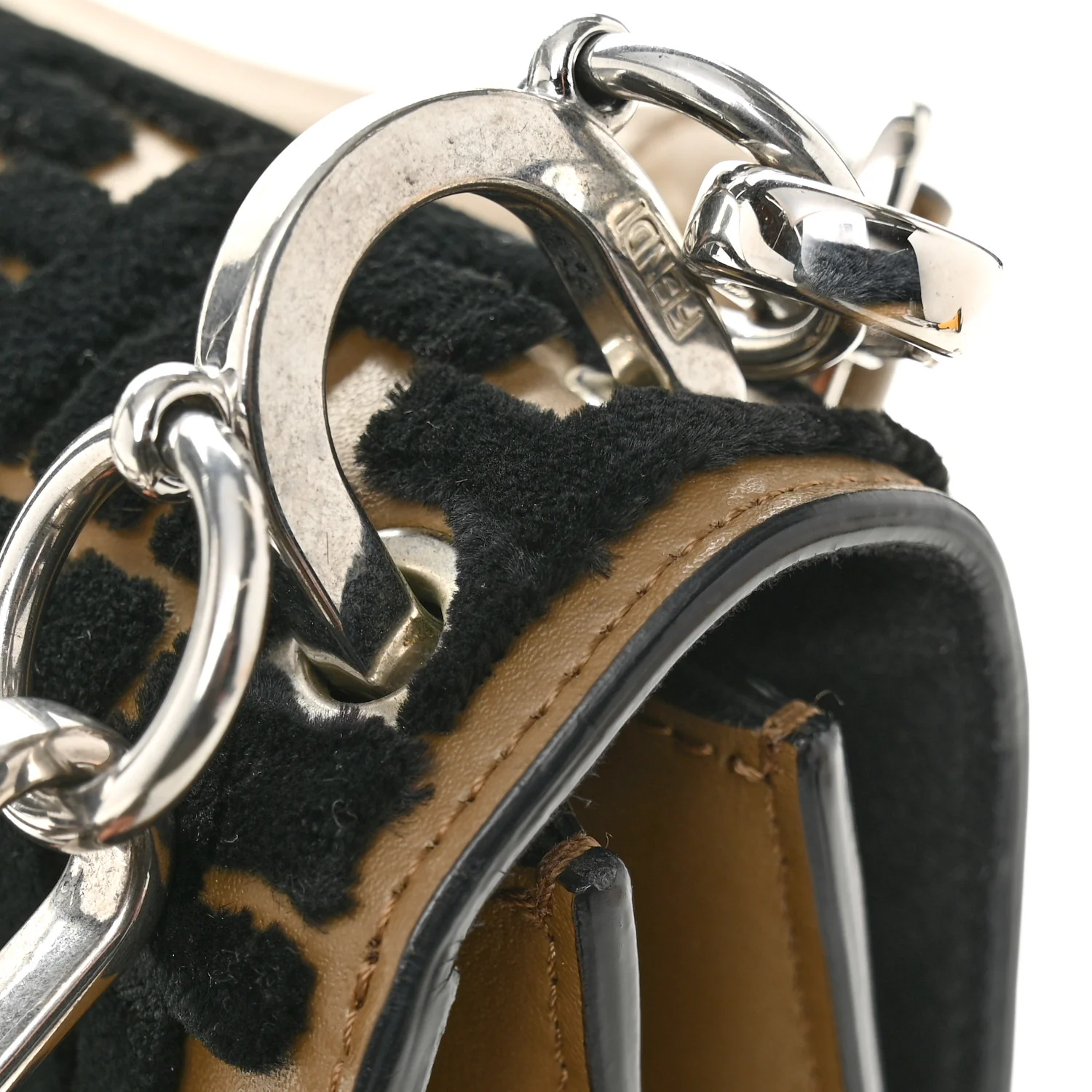 Vitello Liberty Velvet FF Reloaded Kan I Shoulder Bag Maya Black - Image 11