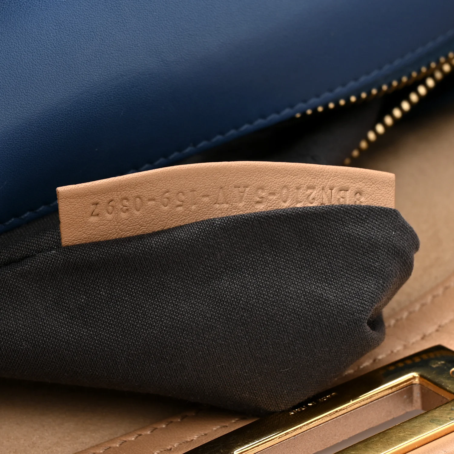 Vitello Seta Burro Large Peekaboo Iconic Satchel Cuoio Cobalto - Image 9