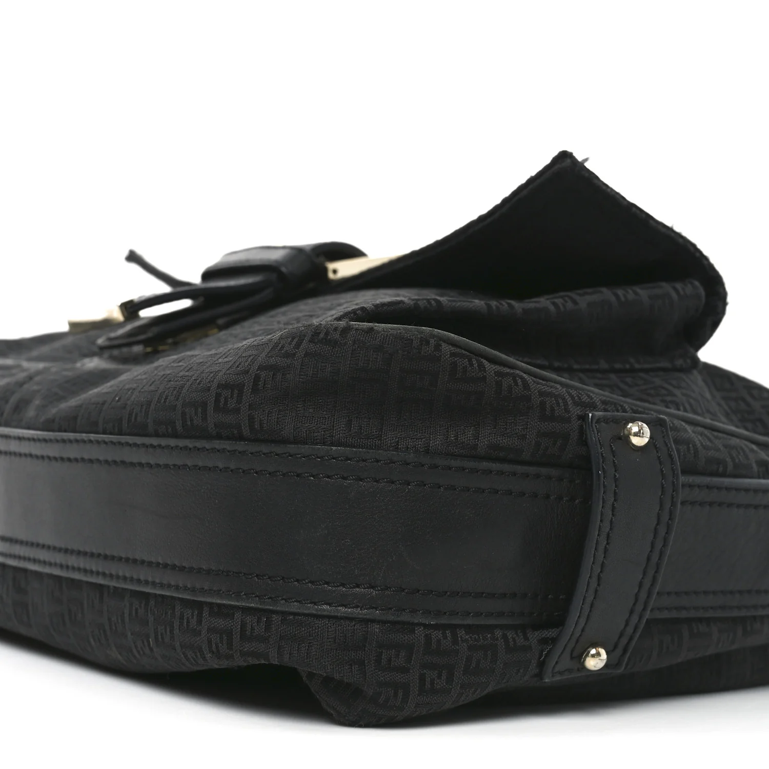 Zucchino Vitello Shoulder Bag Black - Image 9