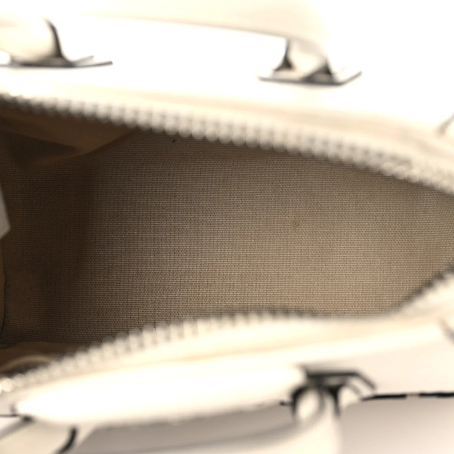 Calfskin Signature Logo Mini Antigona White - Image 5