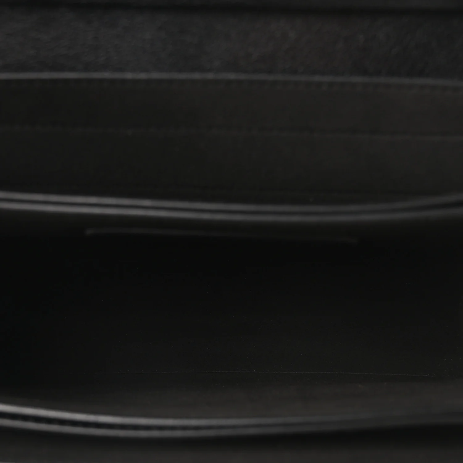 Goatskin Grommet Medium GV3 Shoulder Bag Black - Image 5