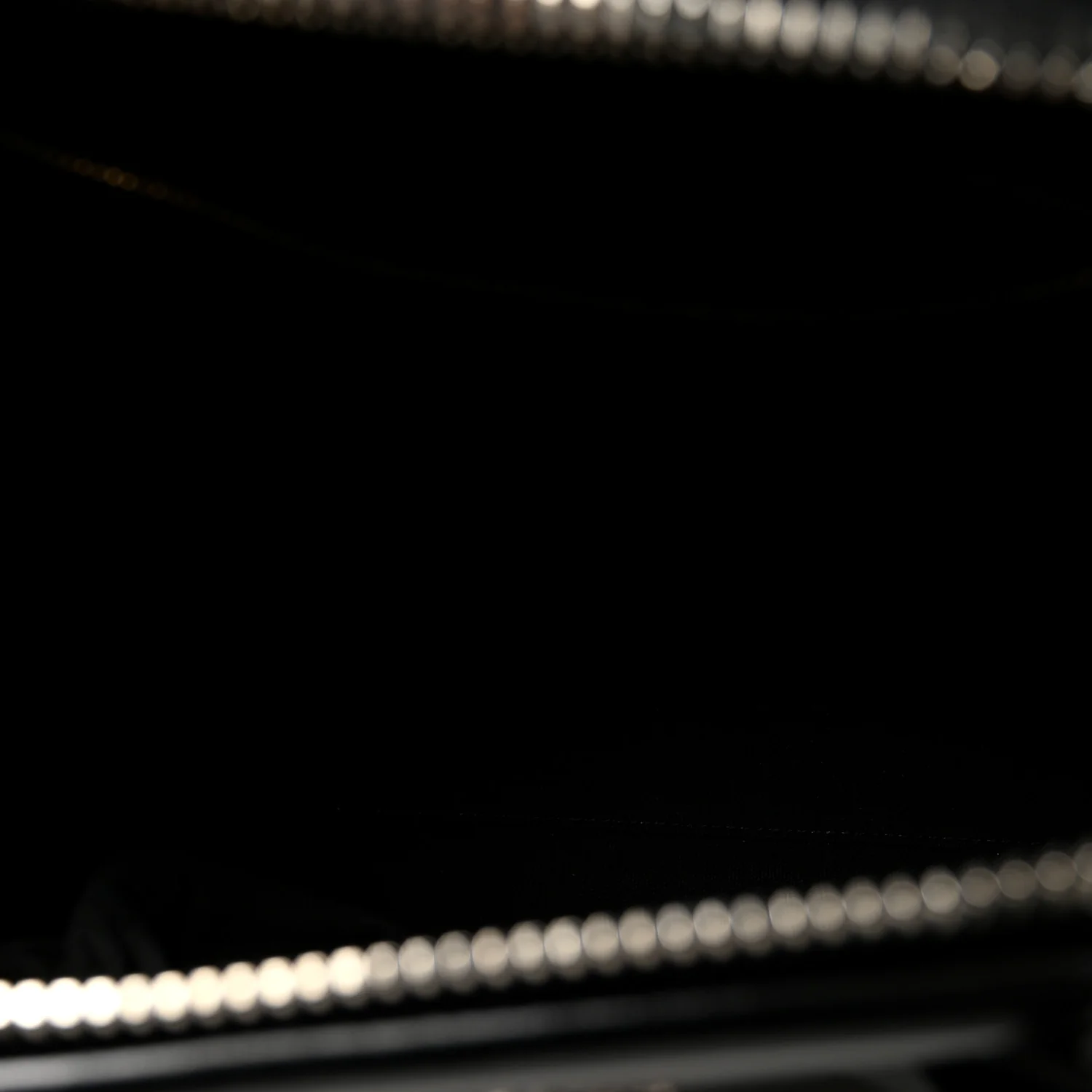 Shiny Lord Calfskin Medium Antigona Black - Image 9