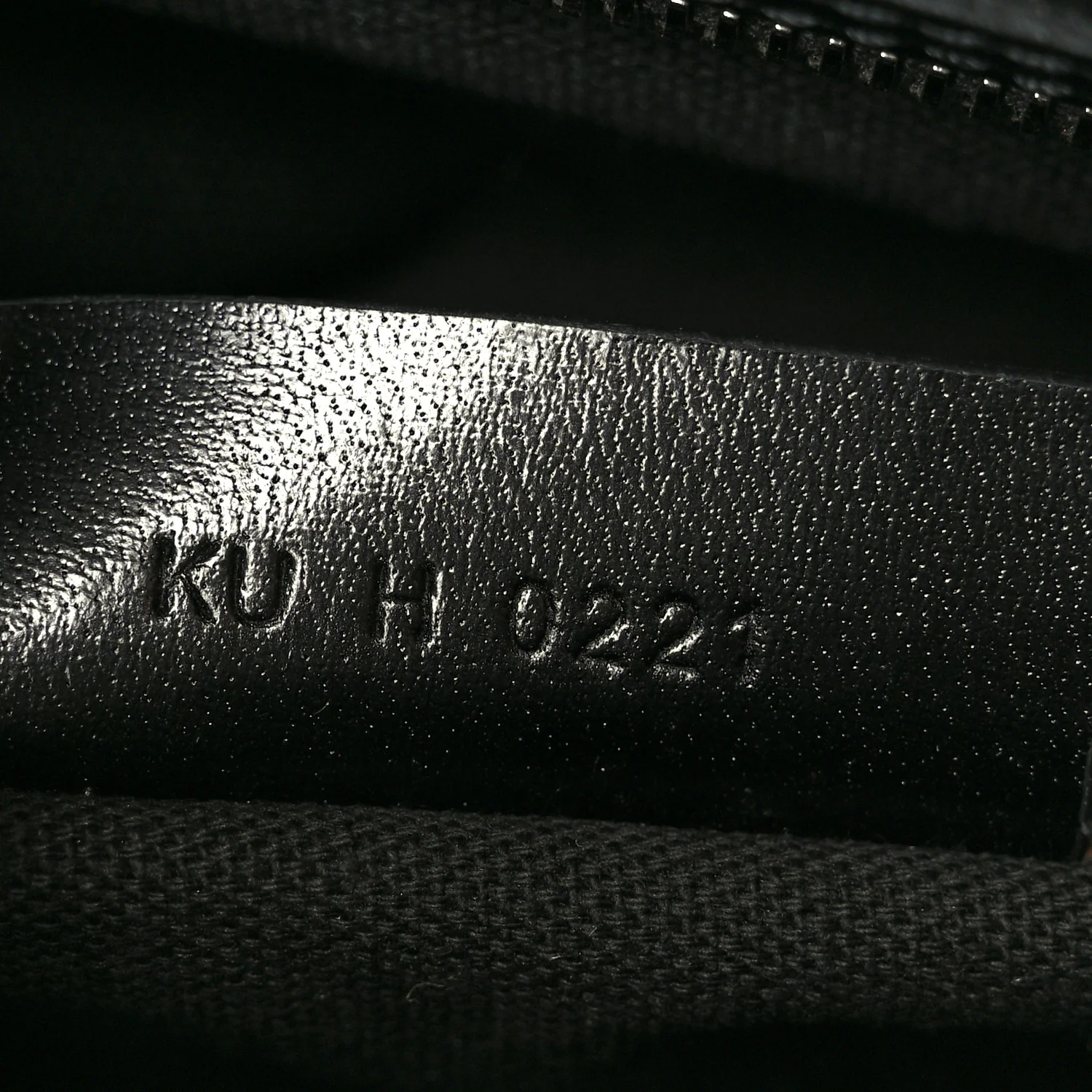 Shiny Lord Calfskin Mini Antigona Black - Image 12