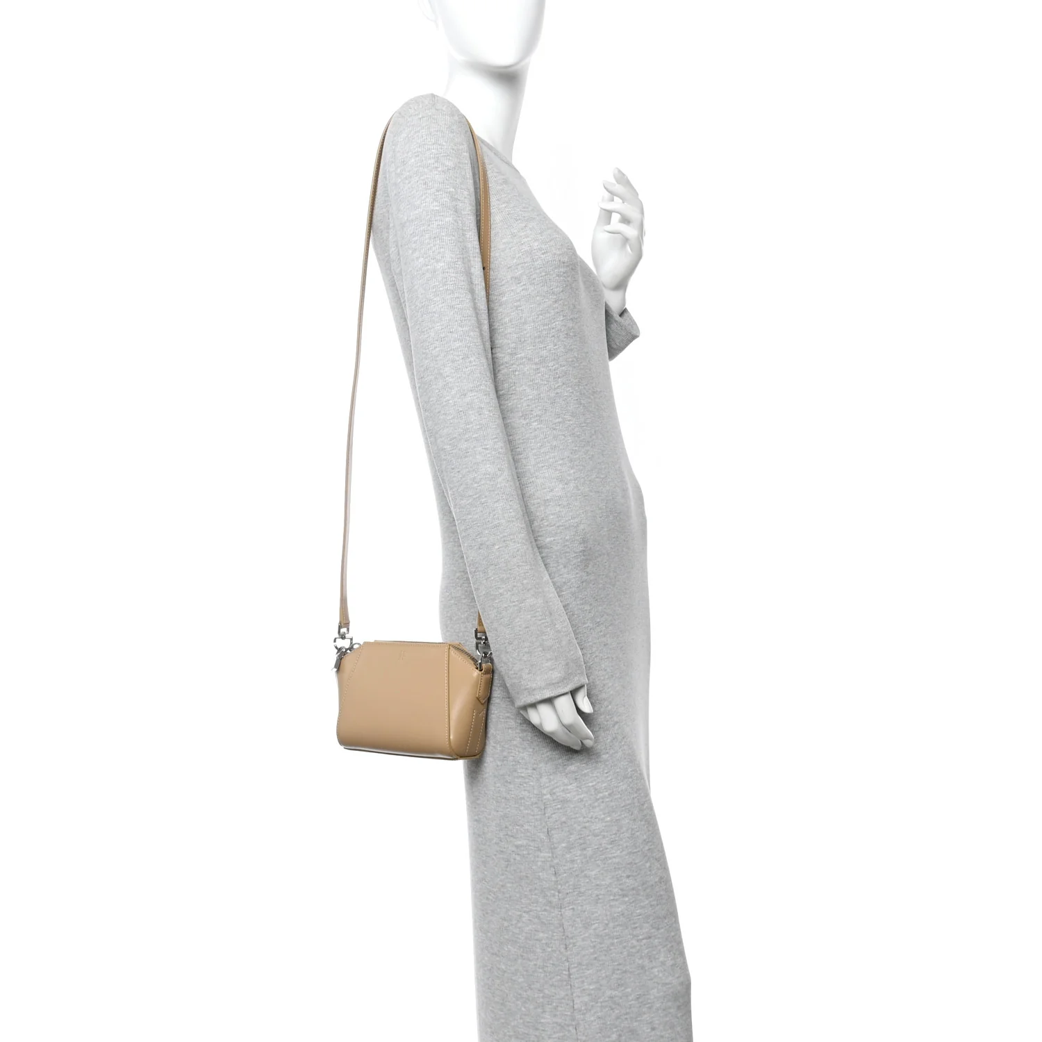 Smooth Calfskin Nano Antigona Beige Cappuccino - Image 2