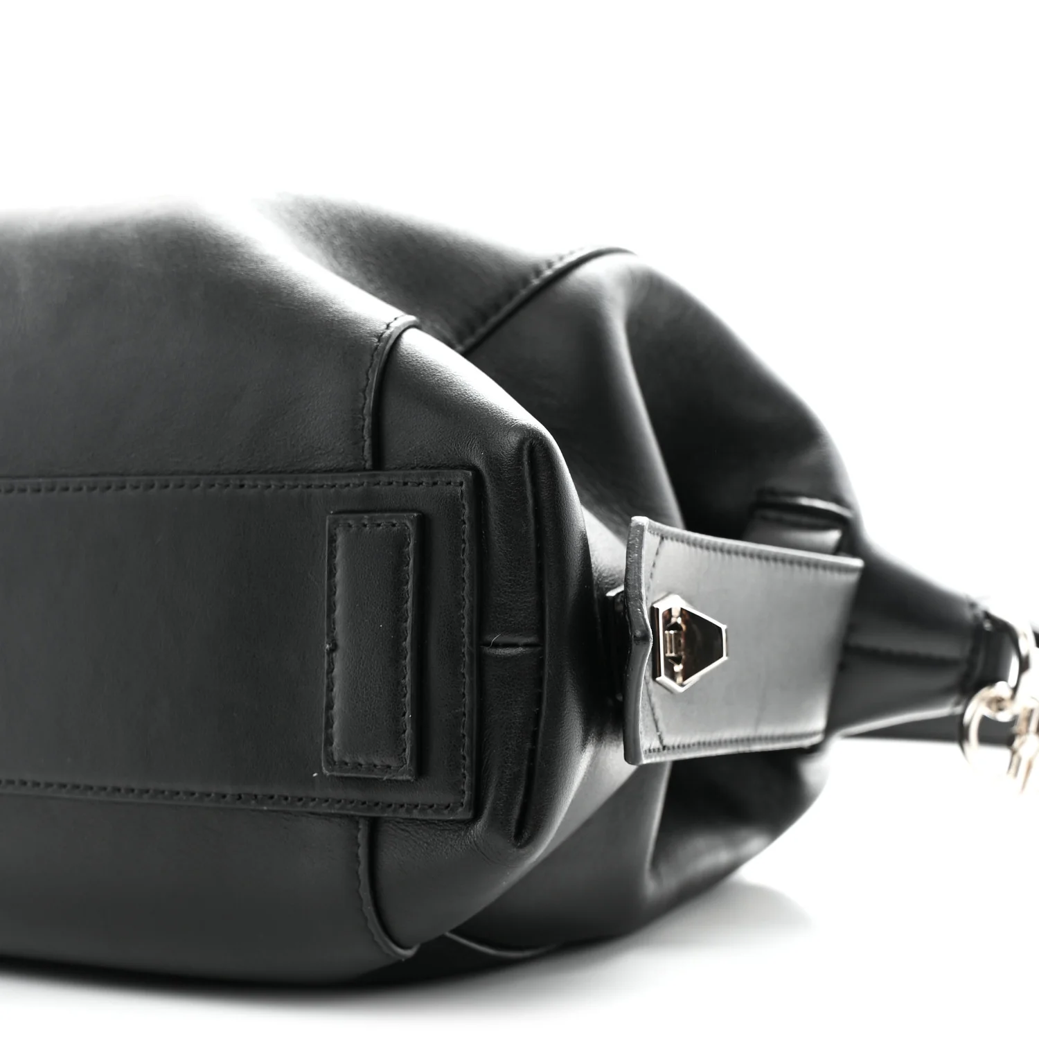 Smooth Calfskin Small Soft Antigona Black - Image 17