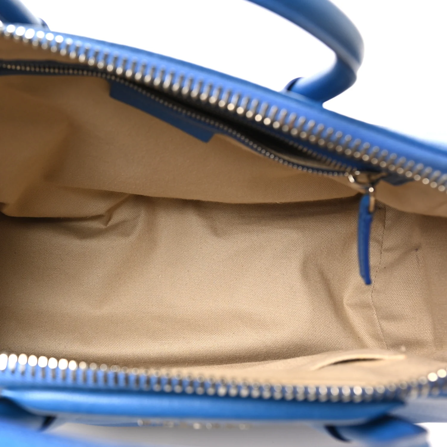 Sugar Goatskin Medium Antigona Bright Blue - Image 5