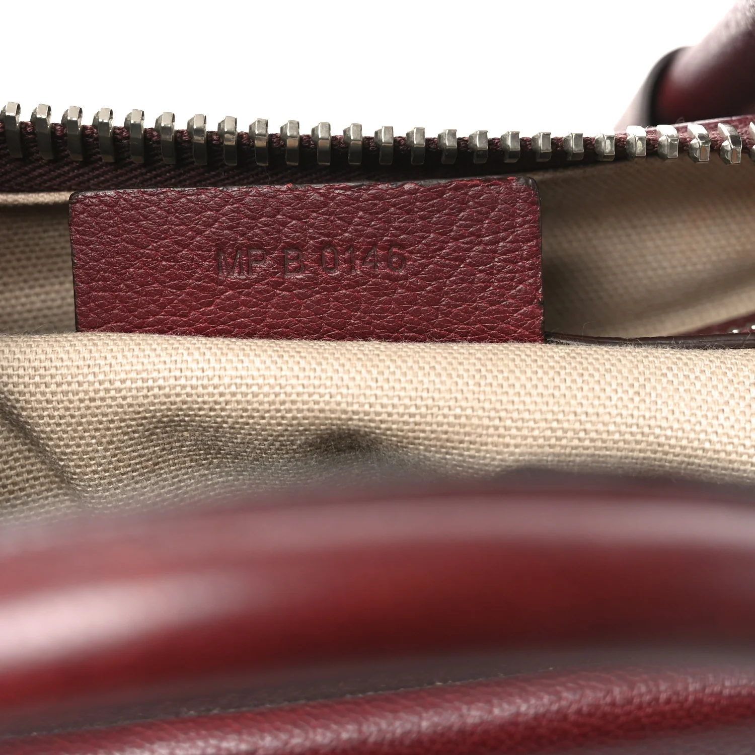 Sugar Goatskin Medium Antigona Oxblood - Image 7