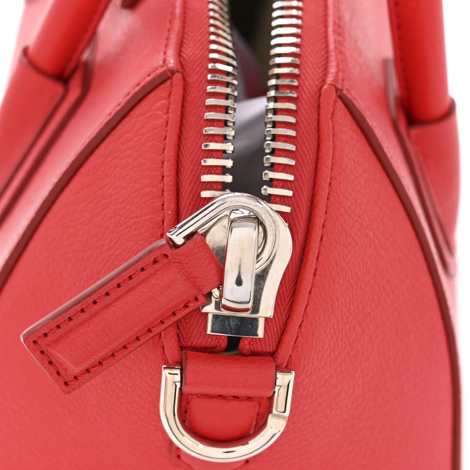 Sugar Goatskin Small Antigona Medium Red - Image 11