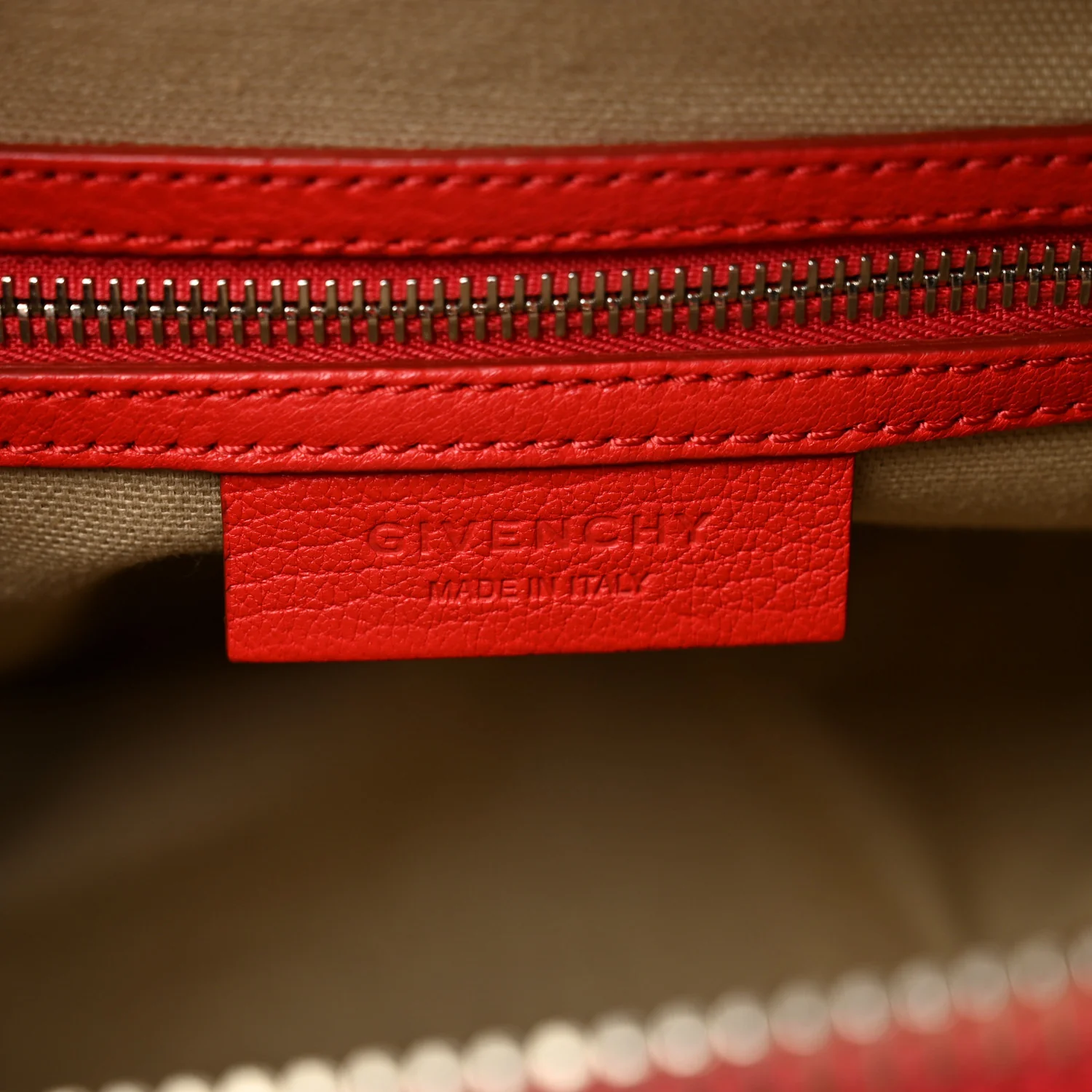 Sugar Goatskin Small Antigona Red - Image 6