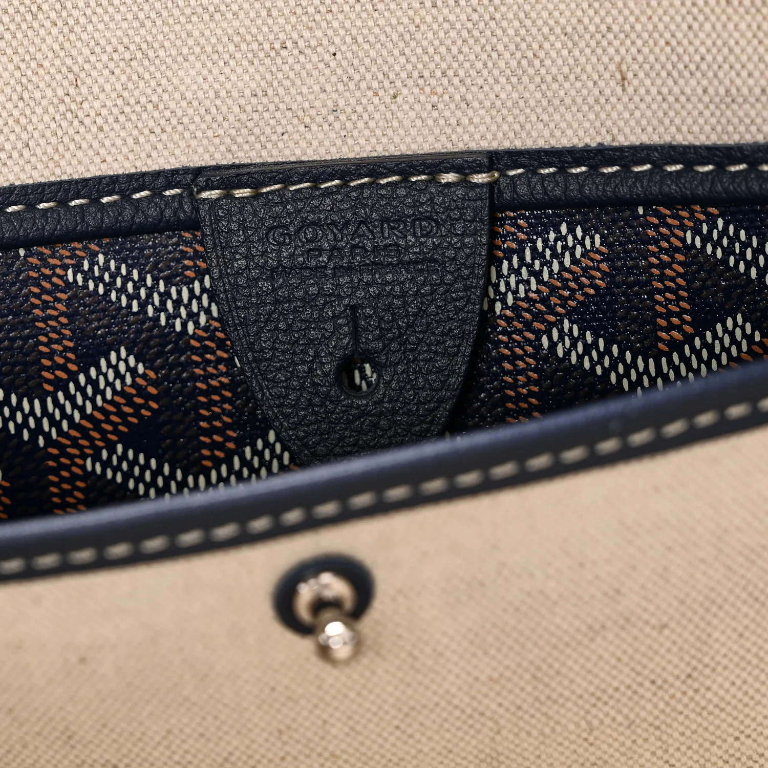 Goyardine Artois MM Navy - Image 6