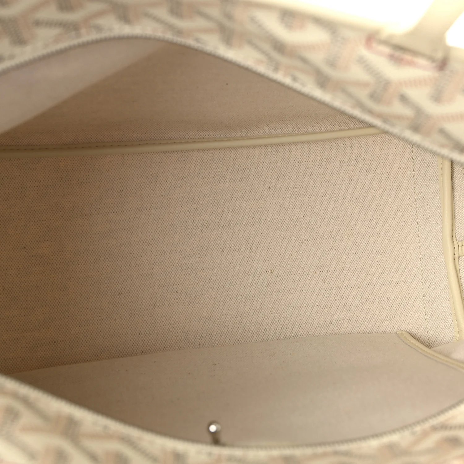 Goyardine Artois PM Sand - Image 5