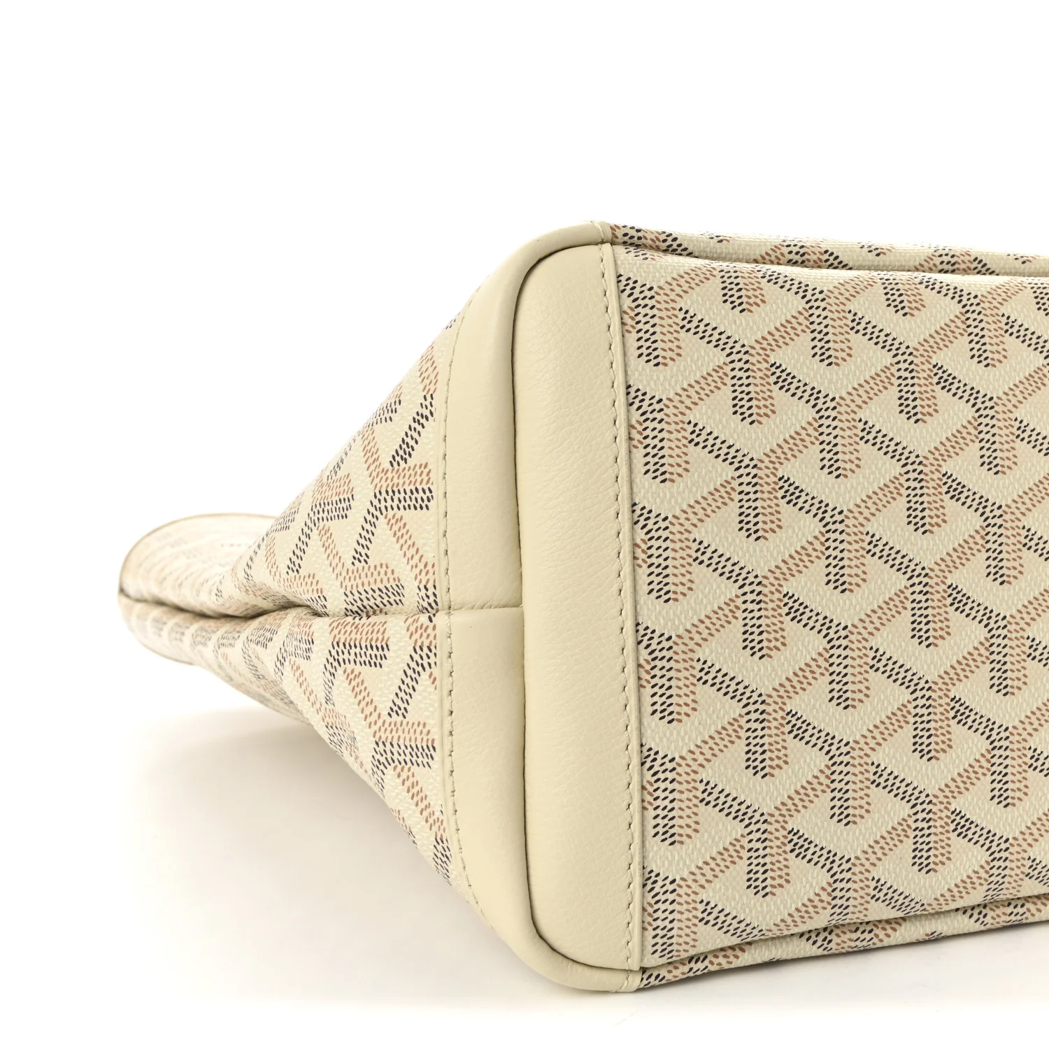 Goyardine Artois PM Sand - Image 7