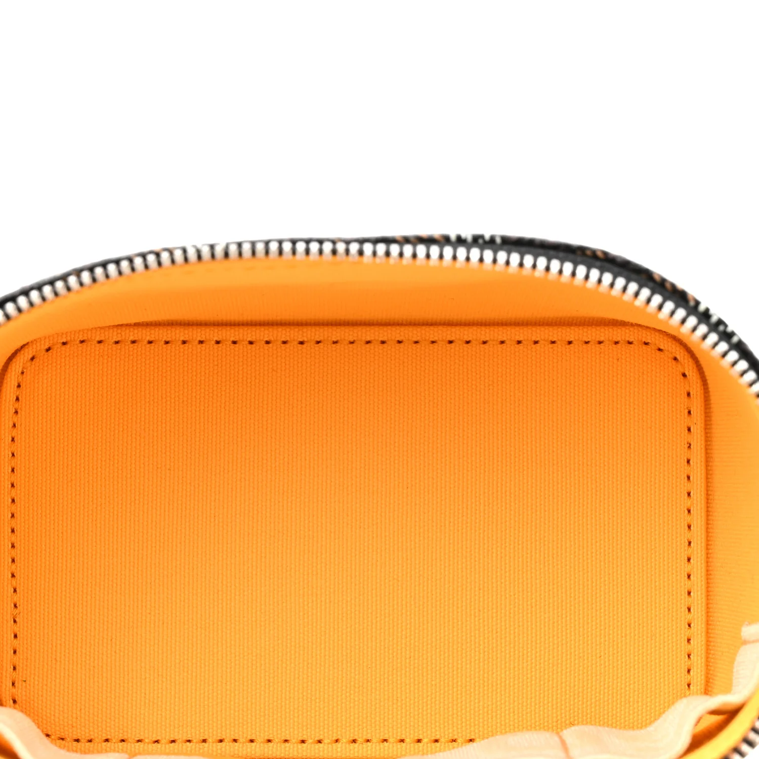Goyardine Muse Nano Vanity Case Black - Image 5