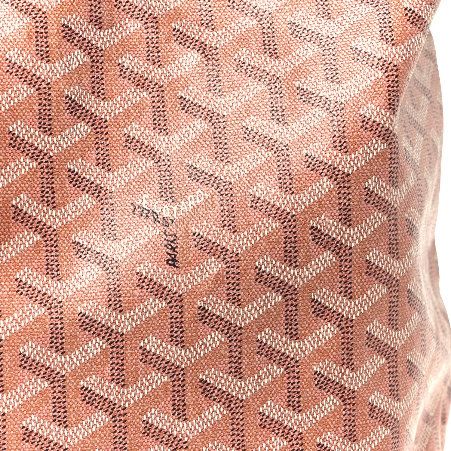 Iridescent Goyardine Saint Louis PM Pearly Coral - Image 10