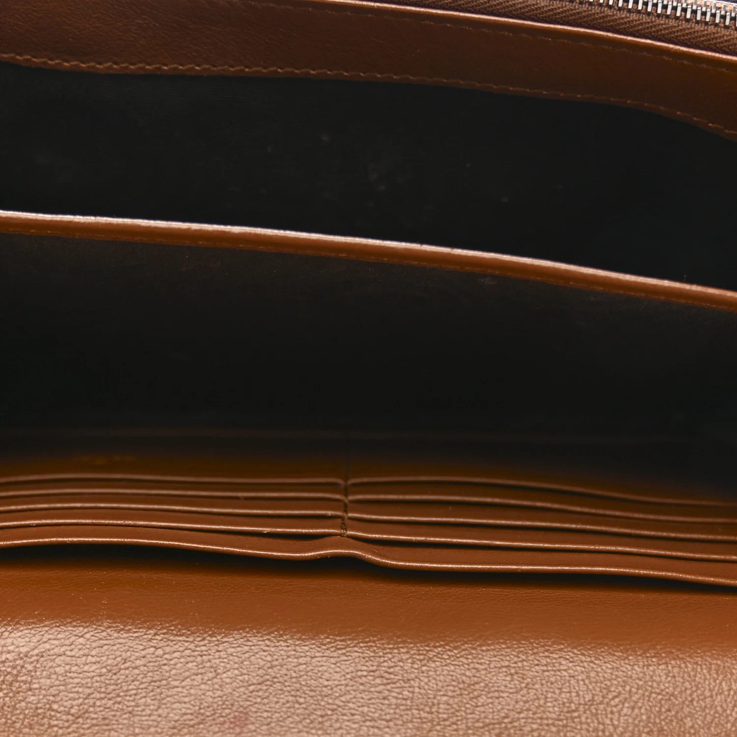 Azalea Calfskin Matelasse Diagonal GG Marmont Chain Wallet Cuir - Image 15