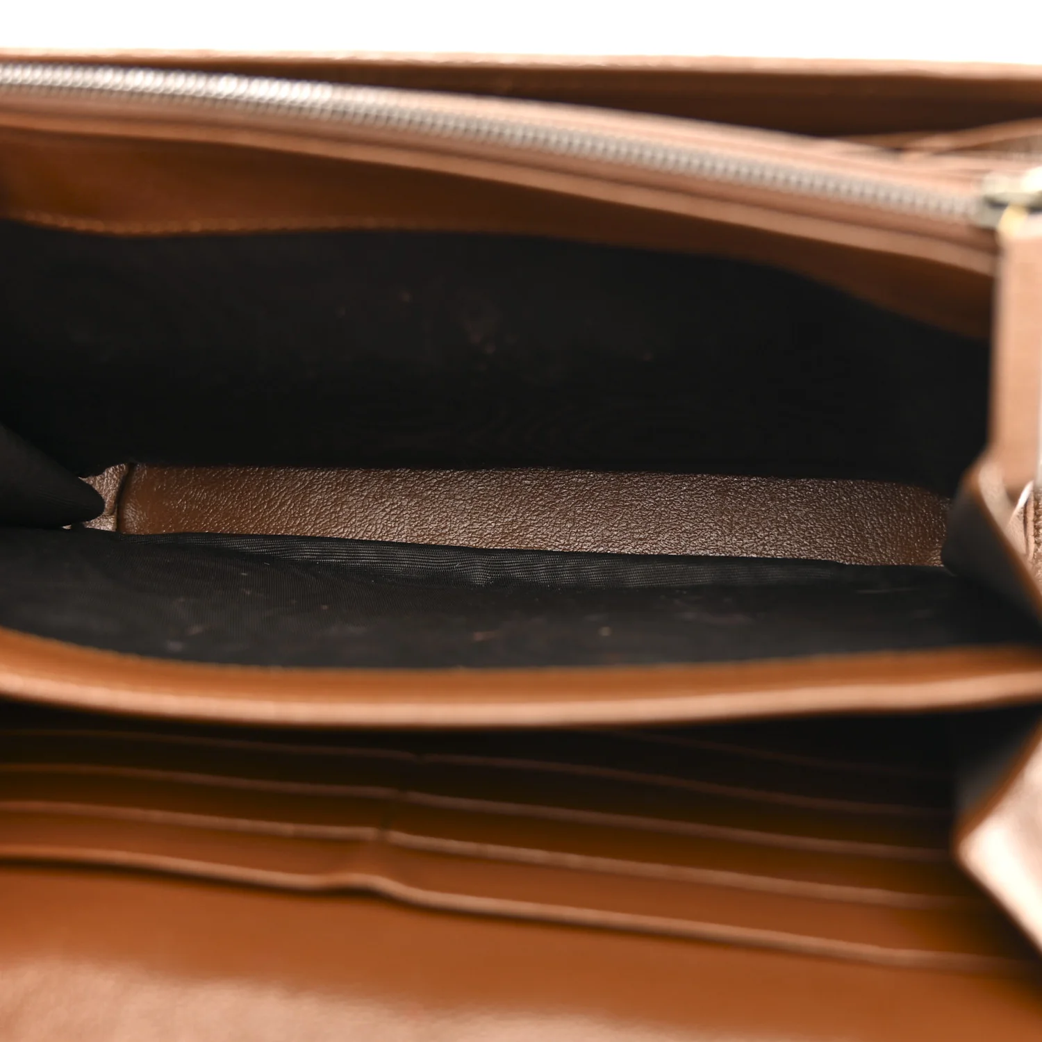 Azalea Calfskin Matelasse Diagonal GG Marmont Chain Wallet Cuir - Image 5