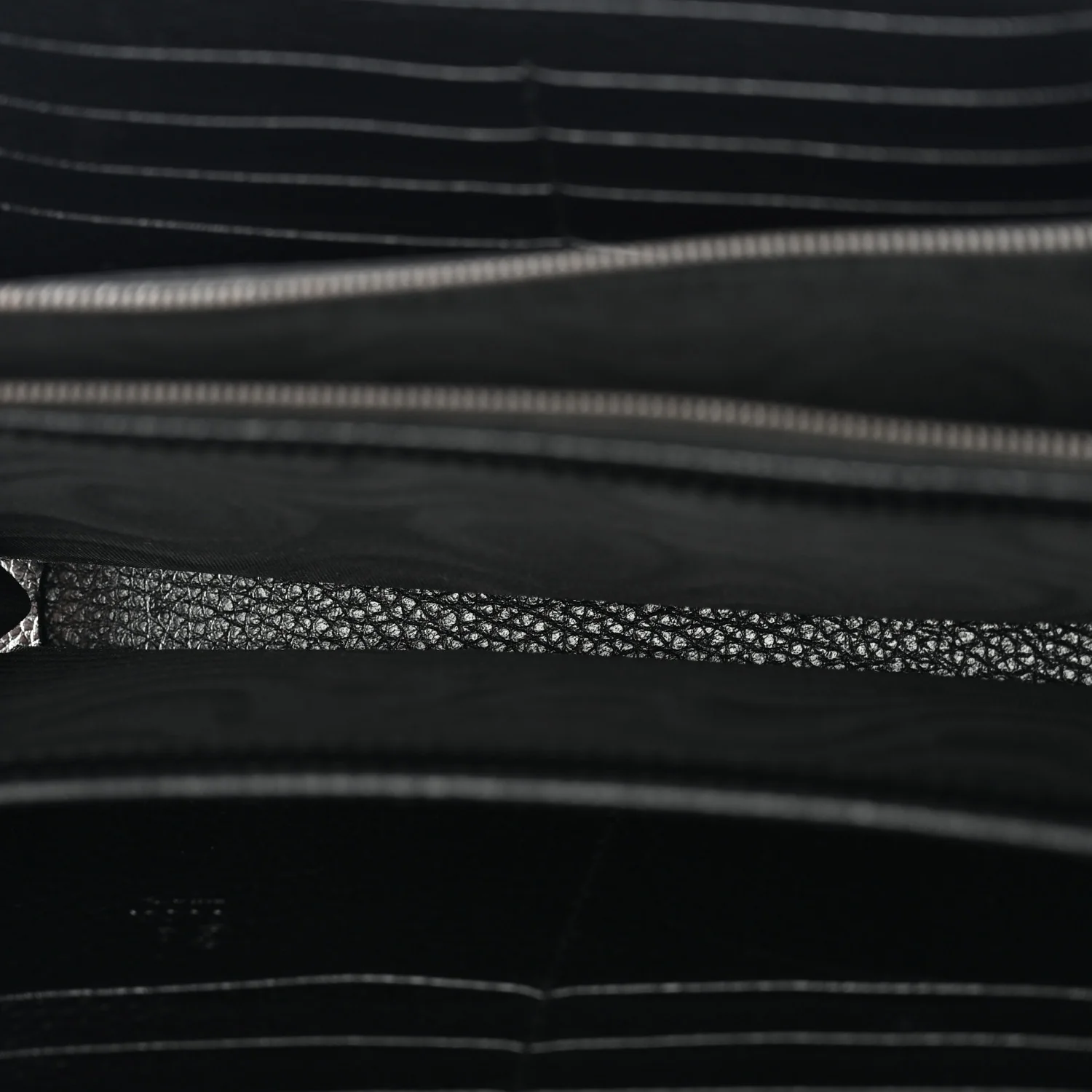 Calfskin GG Marmont Chain Wallet Black - Image 5