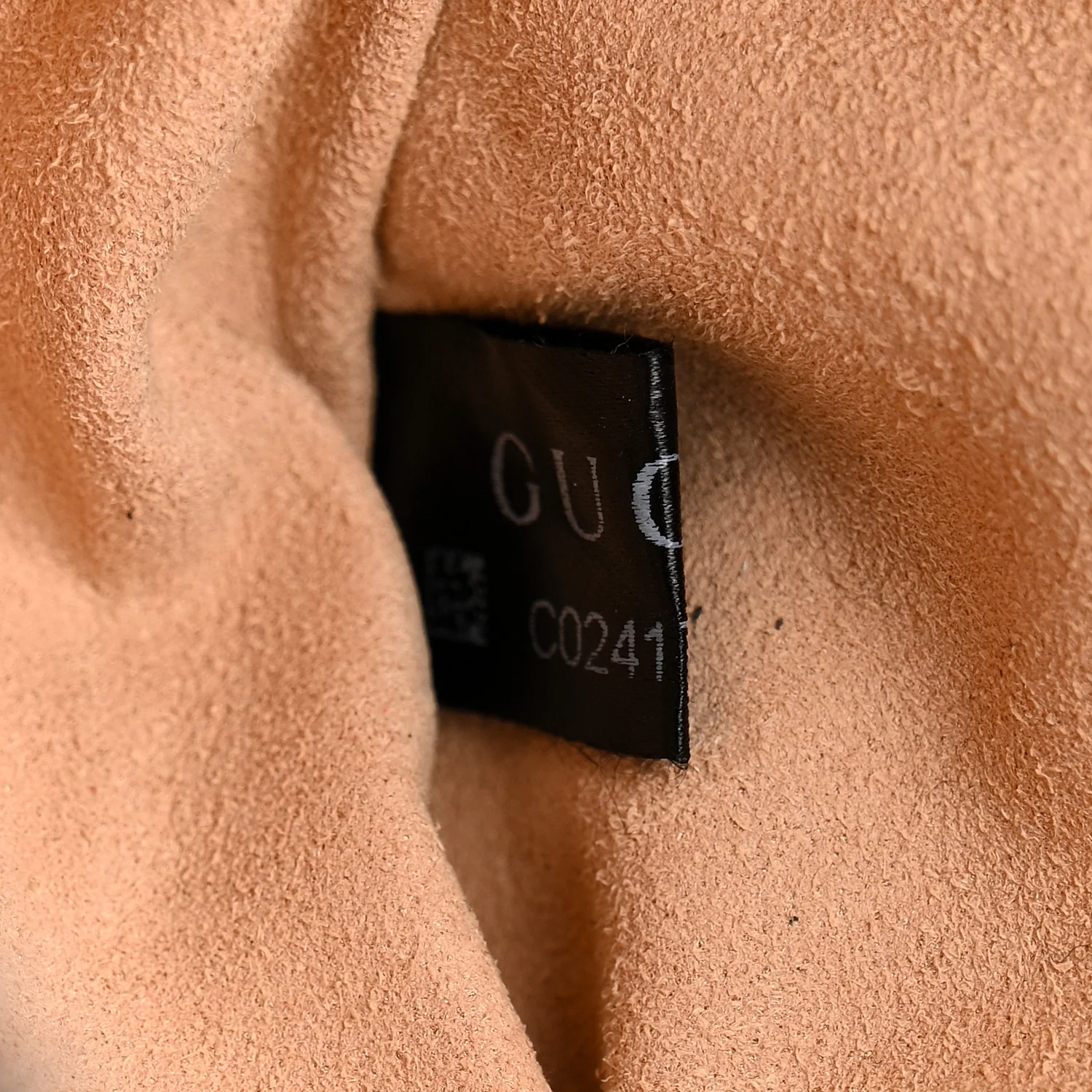 Calfskin Matelasse GG Marmont Belt Bag 85 34 Black - Image 8