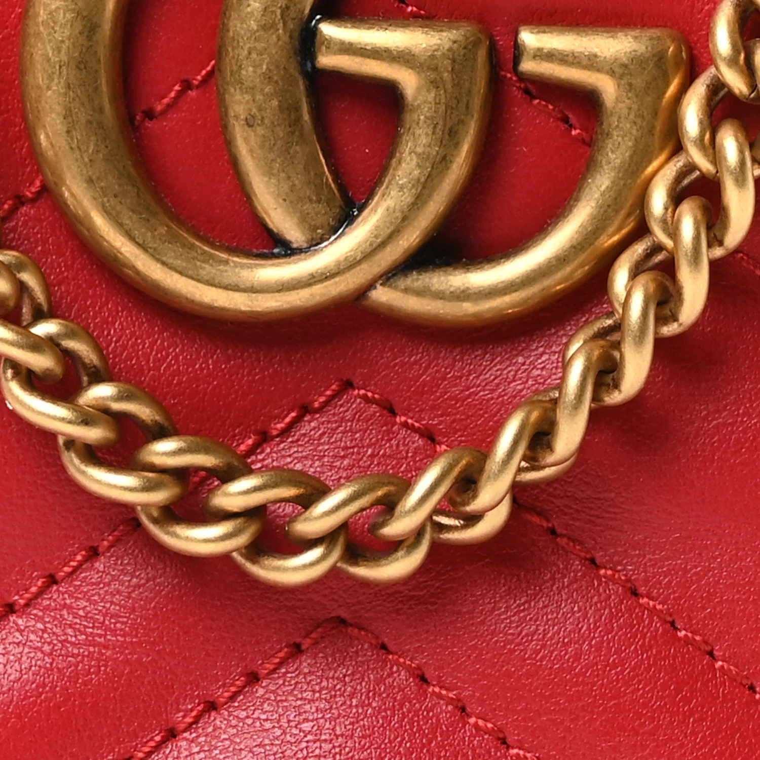 Calfskin Matelasse Mini GG Marmont 2.0 Bucket Bag Hibiscus Red - Image 7