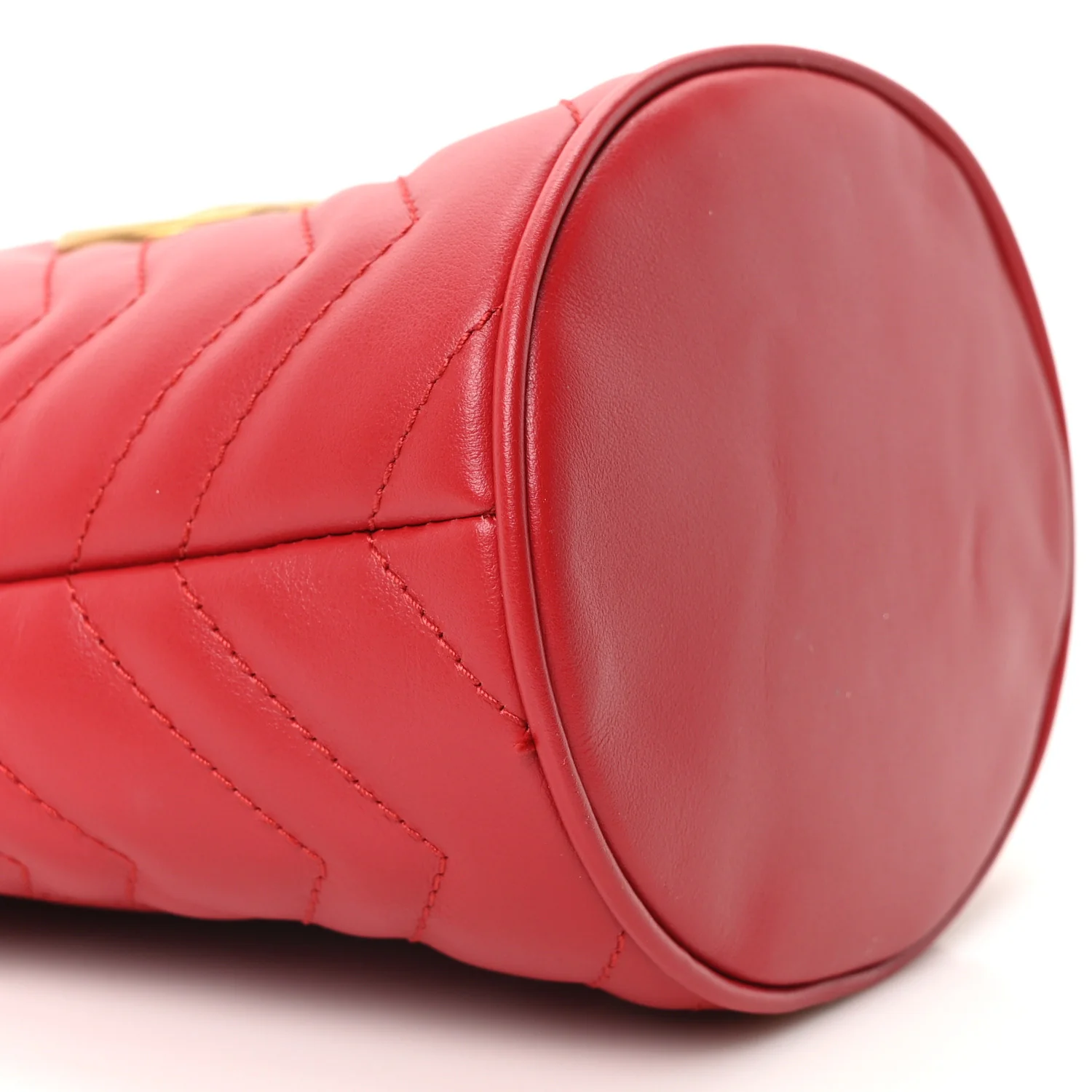 Calfskin Matelasse Mini GG Marmont 2.0 Bucket Bag Hibiscus Red - Image 8